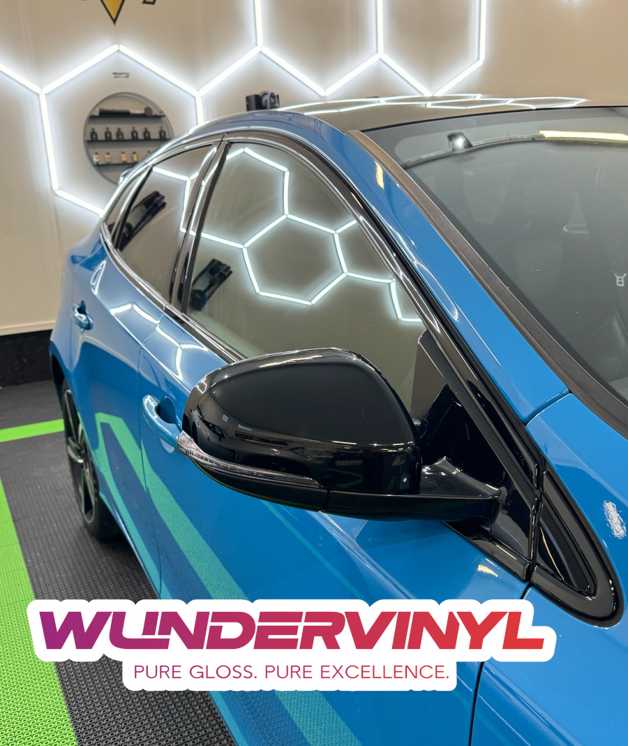 WV Super Gloss+ Piano Black chrome delete, installation by @mudfix