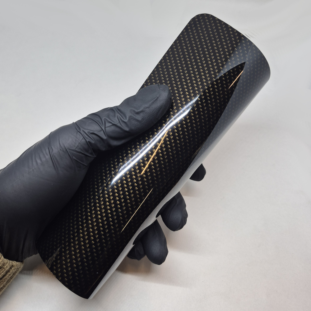 WunderVinyl Super Gloss+ Carbon Fiber Golden Black wrapping film