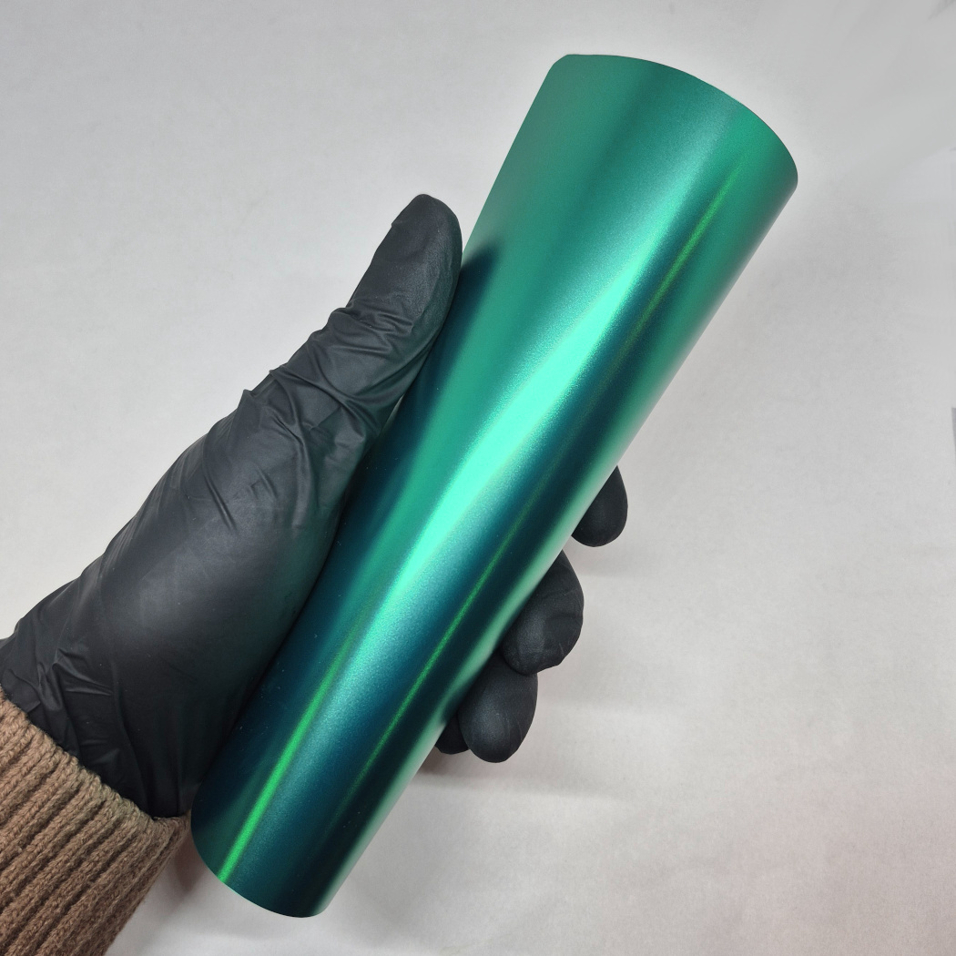 WunderVinyl Matte Chrome Quantum Leaf LT bilfolie