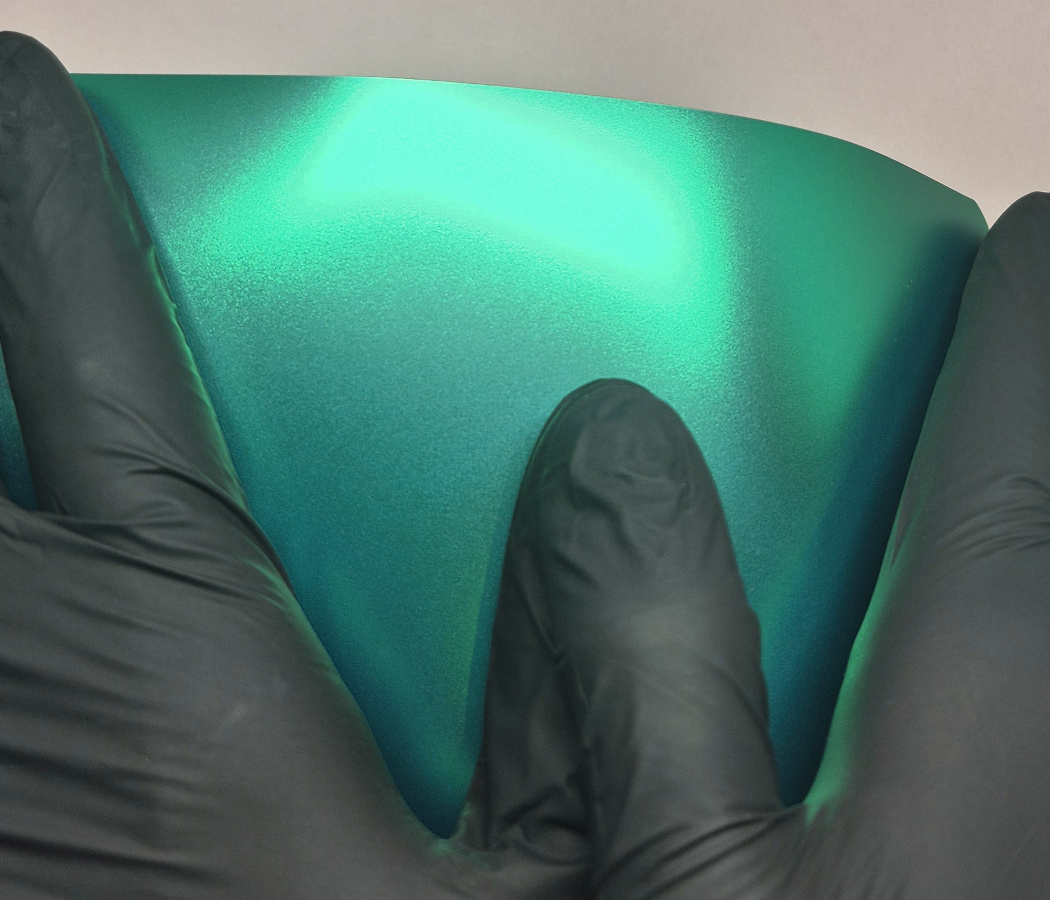 WunderVinyl Matte Chrome Quantum Leaf LT bilfolie