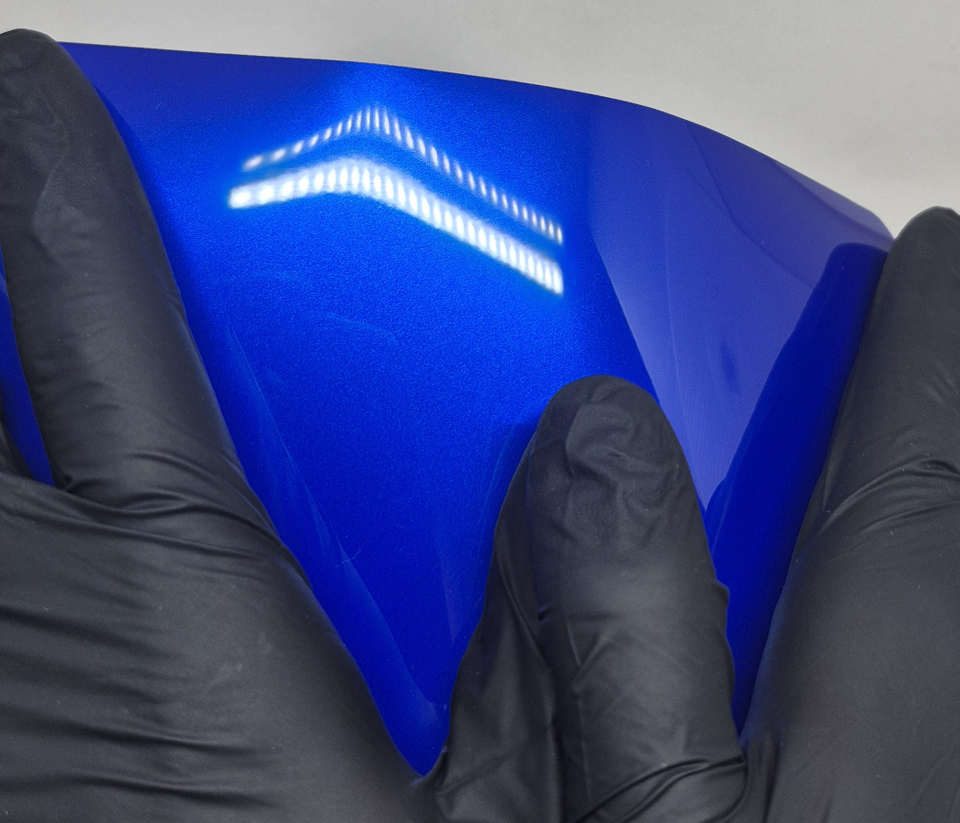 WunderVinyl Super Gloss+ Metallic Sapphire Blue LT bilfolie