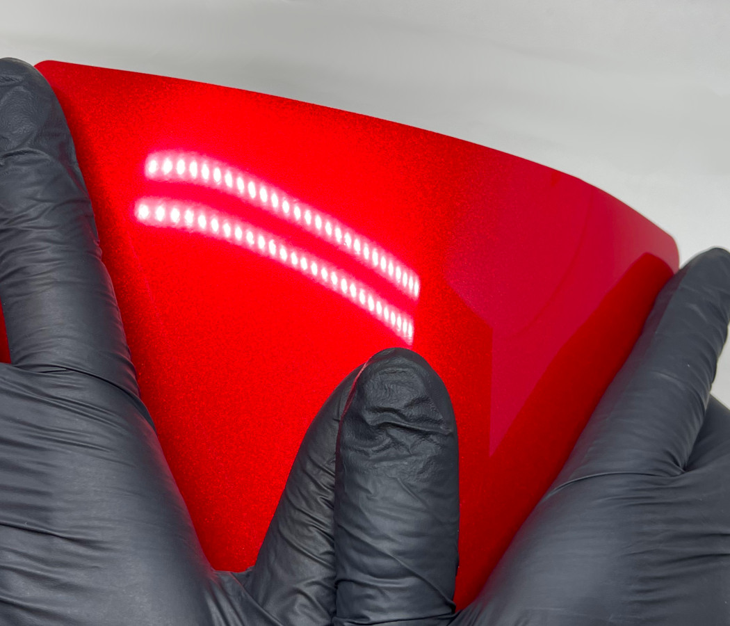 WunderVinyl SG+ Metallic Soul Red wrapping film