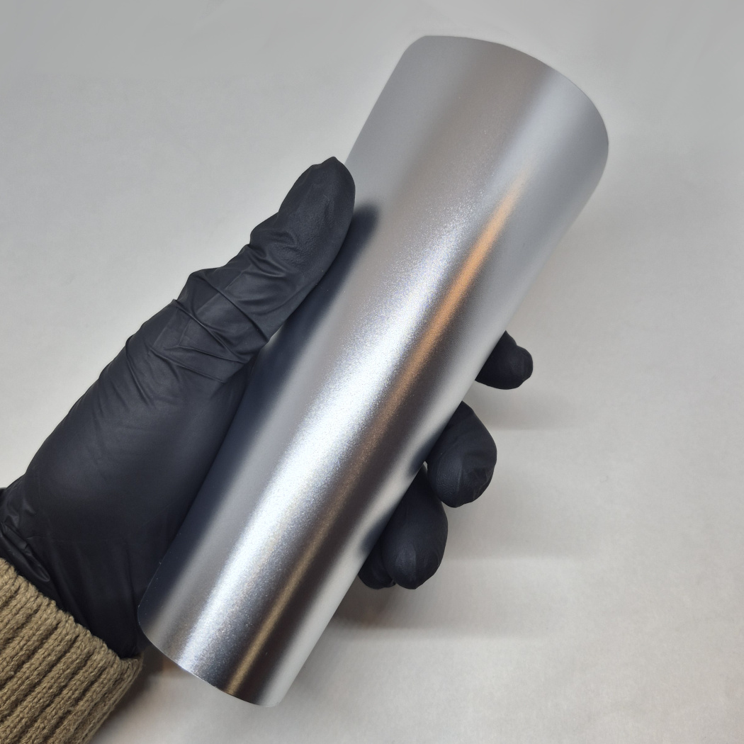 WunderVinyl Super Satin Chrome Silver bilfolie